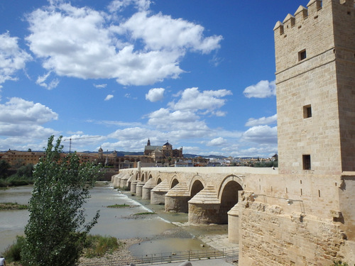 We have arrived at the 'Old Roman Bridge'.